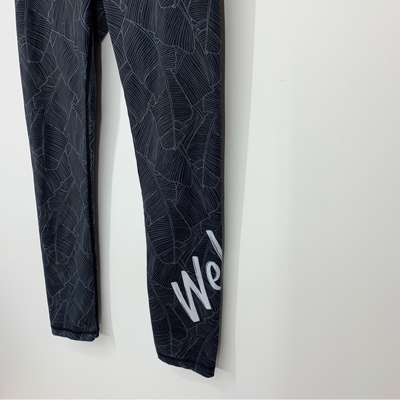 Wela Honolulu Hawaii Black Gray Tropical Palm Athletic Leggings Size Medium - Picture 6 of 16